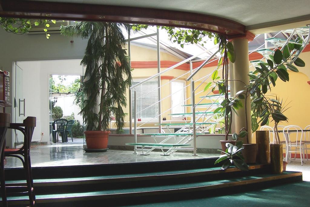 Classic Hotel Budapest Luaran gambar