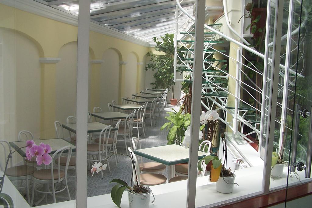 Classic Hotel Budapest Luaran gambar